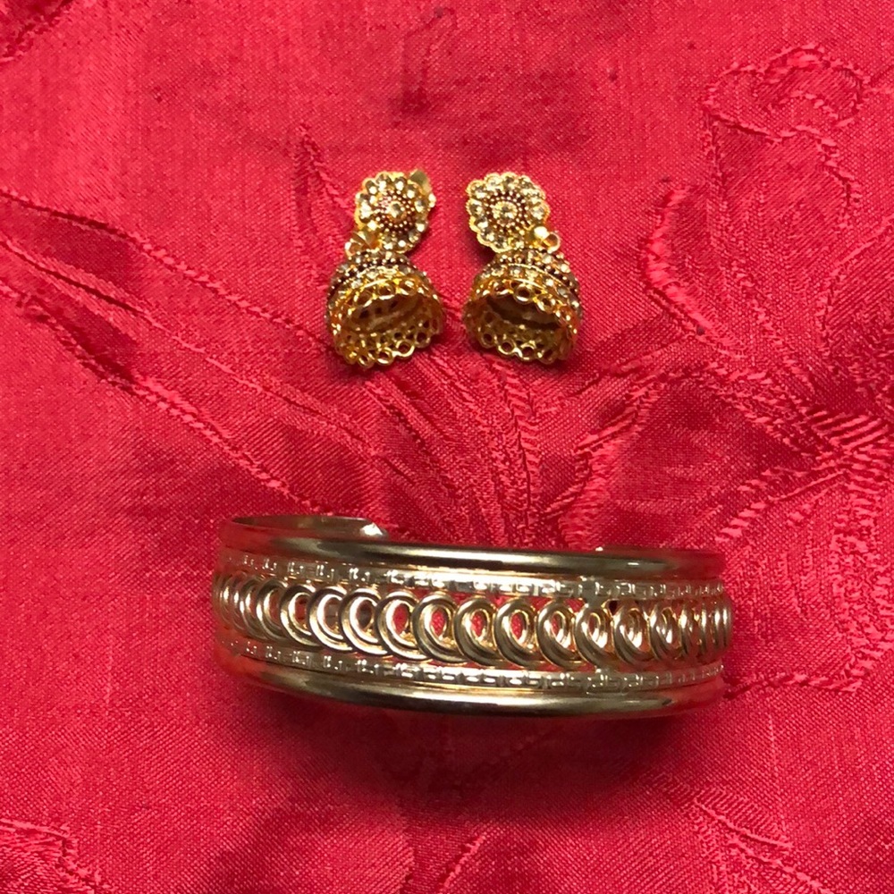 Bracelet and Earring Set